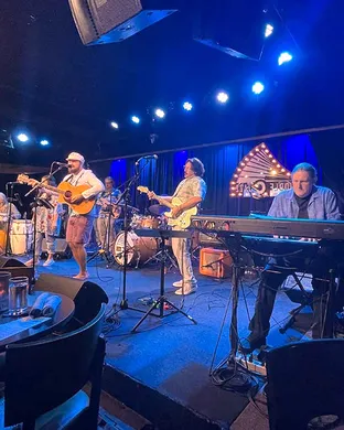 Captain Mike and The Shipwrecked - Jimmy Buffett Tribute