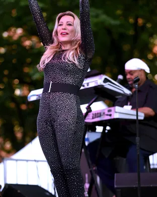 Taylor Dayne